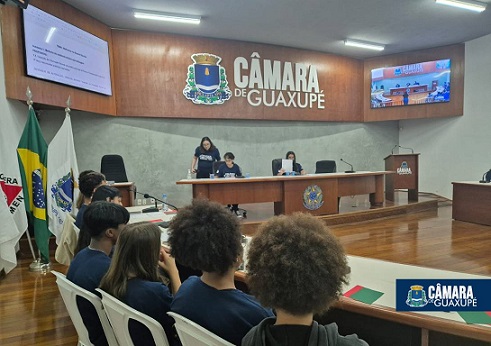 Jovens de Guaxupé participam da Plenária Municipal do Parlamento Jovem 2024